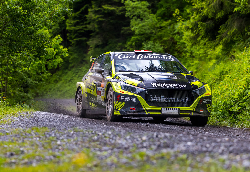 Bilen er efter årets første runde i Dansk Super Rally gennemgået fra A til Z, så den er i tip-top form.
(Foto: Morten Dam - autoMOTIV/specialpress)
